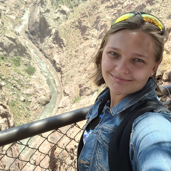 Meet The Posher (Info About Me!!) - Picture 2 of 4